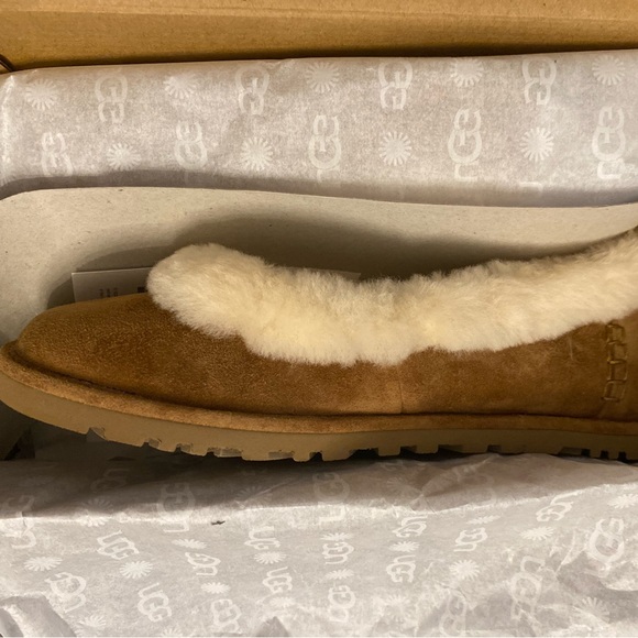 UGG Zora Ballet flats Chestnut viral sold out NWT - Picture 6 of 8